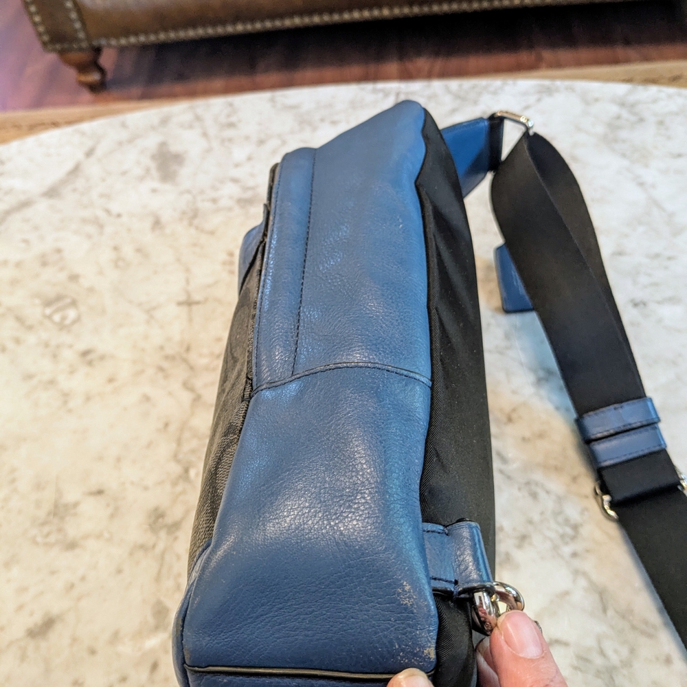 Coach Signature Leather/PVC 500 Blue Silvermetal Sling Bag - Picture 4 of 9